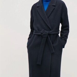 COS Dark Navy Blue Coat . 100% Wool .